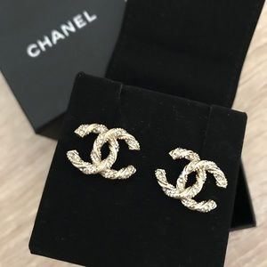 Chanel Diamond earrings